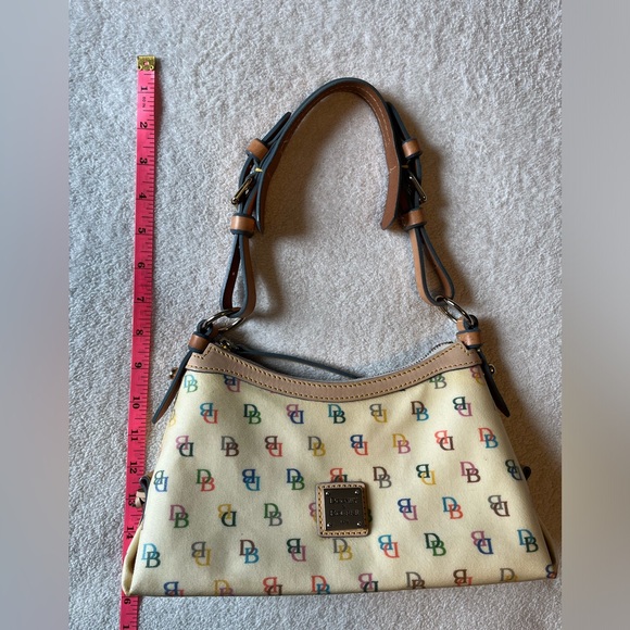 Dooney & Bourke 1975 vintage handbag. Logo, pale yellow. Excellent condition - Picture 12 of 12